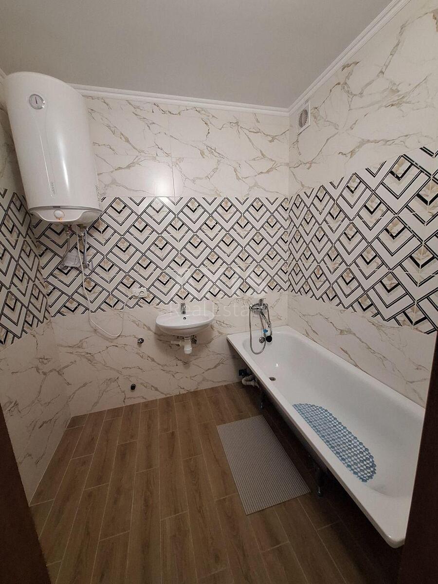 3к квартира ул. Коноплянская 2211