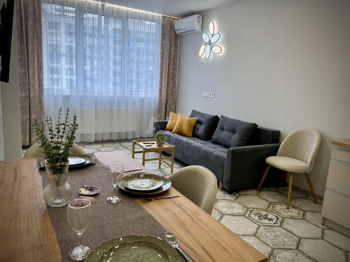 2k apartment vul. Sverstjuka Jevgena 4594984