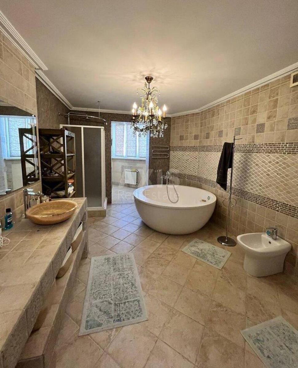 5к квартира ул. Срибнокильская 224
