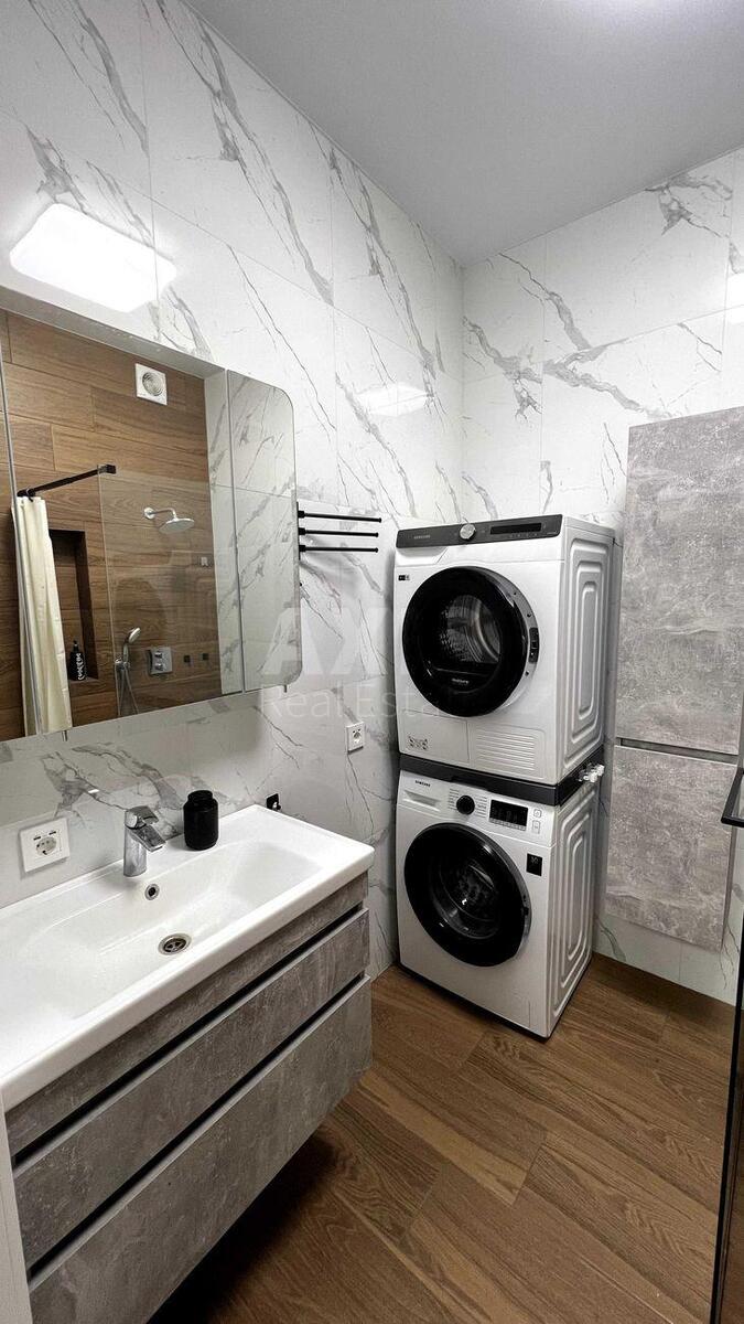 2k apartment vul. Universytets'ka 17А3