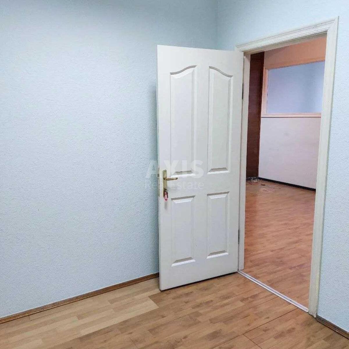 Office vul. Kutuzova 18/7, 52m22