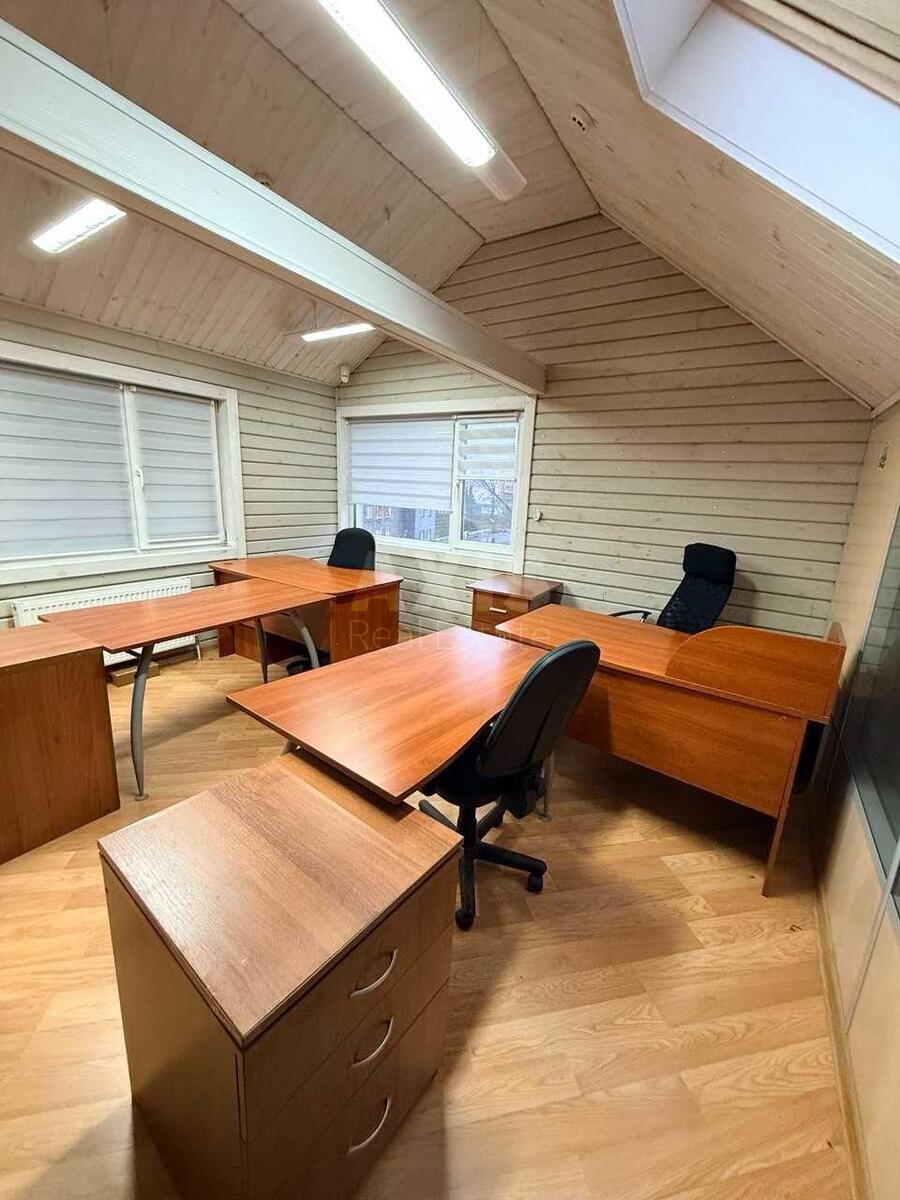 Office vul. Nyzhn'ojurkivs'ka 37, 254m2630515