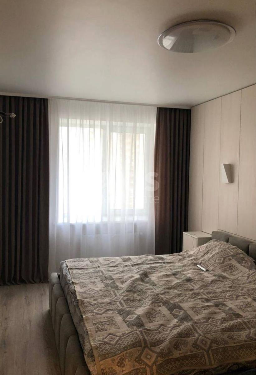 2k apartment vul. Mykil's'ko-Slobids'ka 8