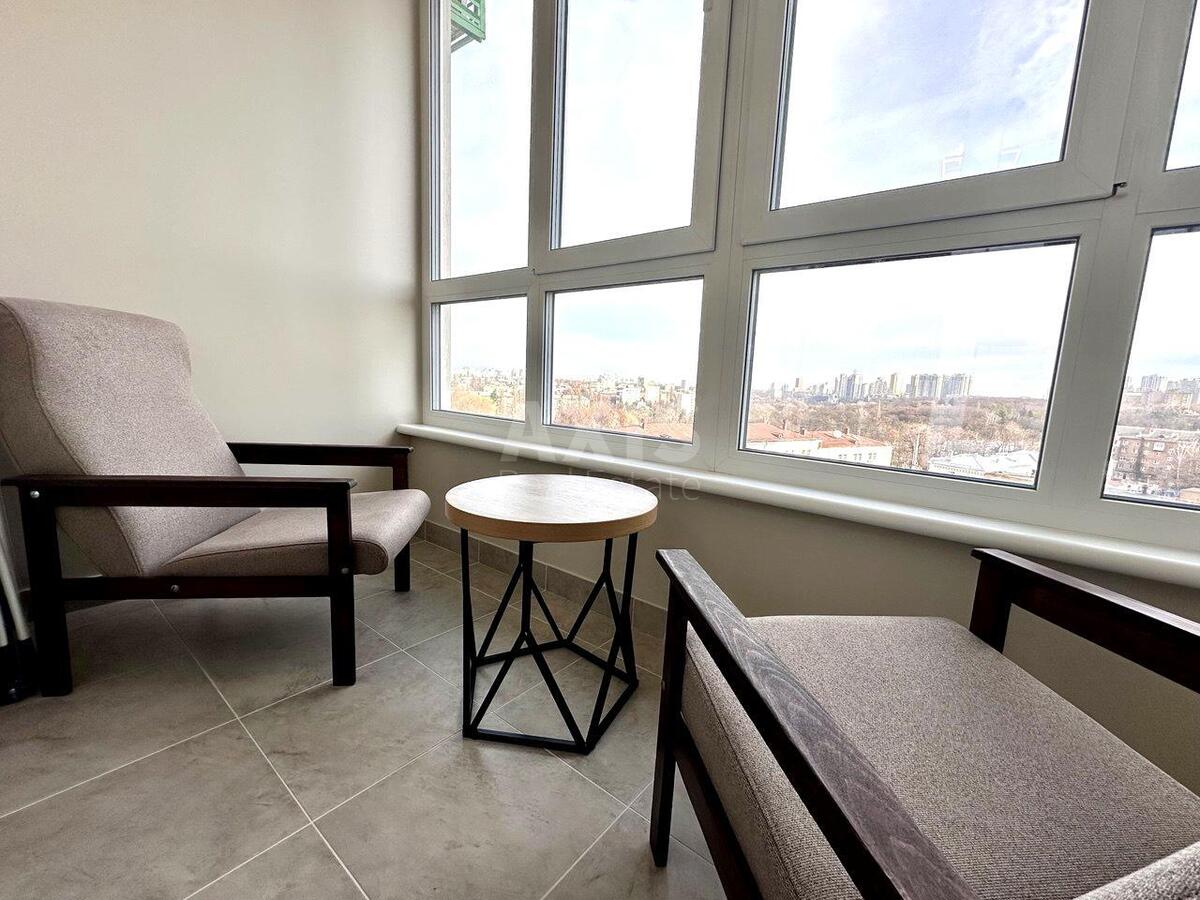 2k apartment pr-t Berestejskij 67631849