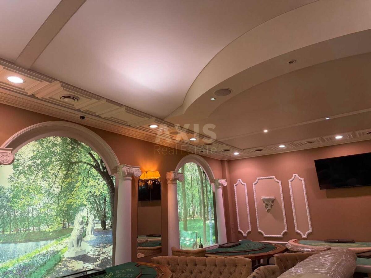 Trade object vul. Chornovola V'jacheslava 25, 600m2632410