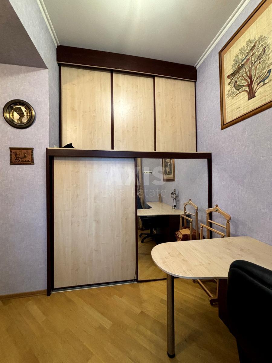 3k apartment vul. Ljuterans'ka 6633567