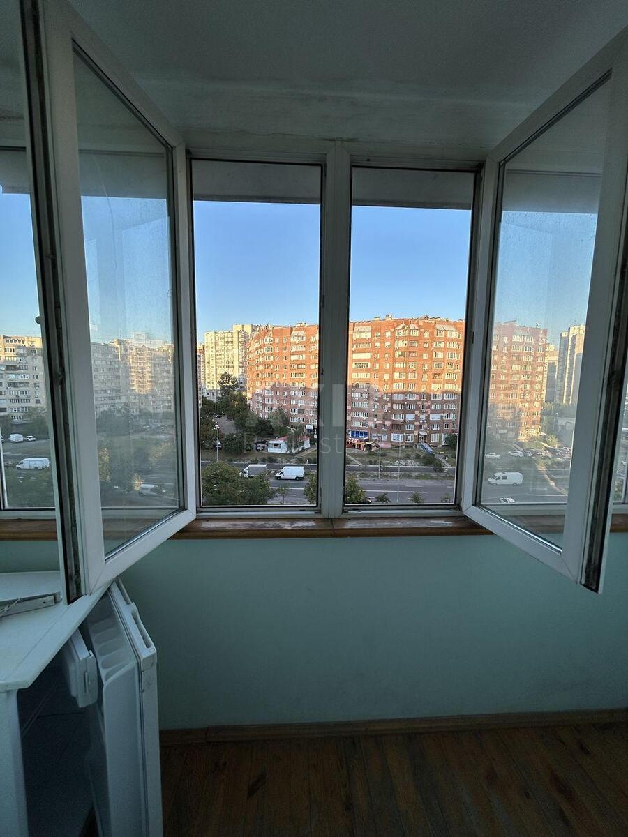 4к квартира ул. Драгоманова 20591466