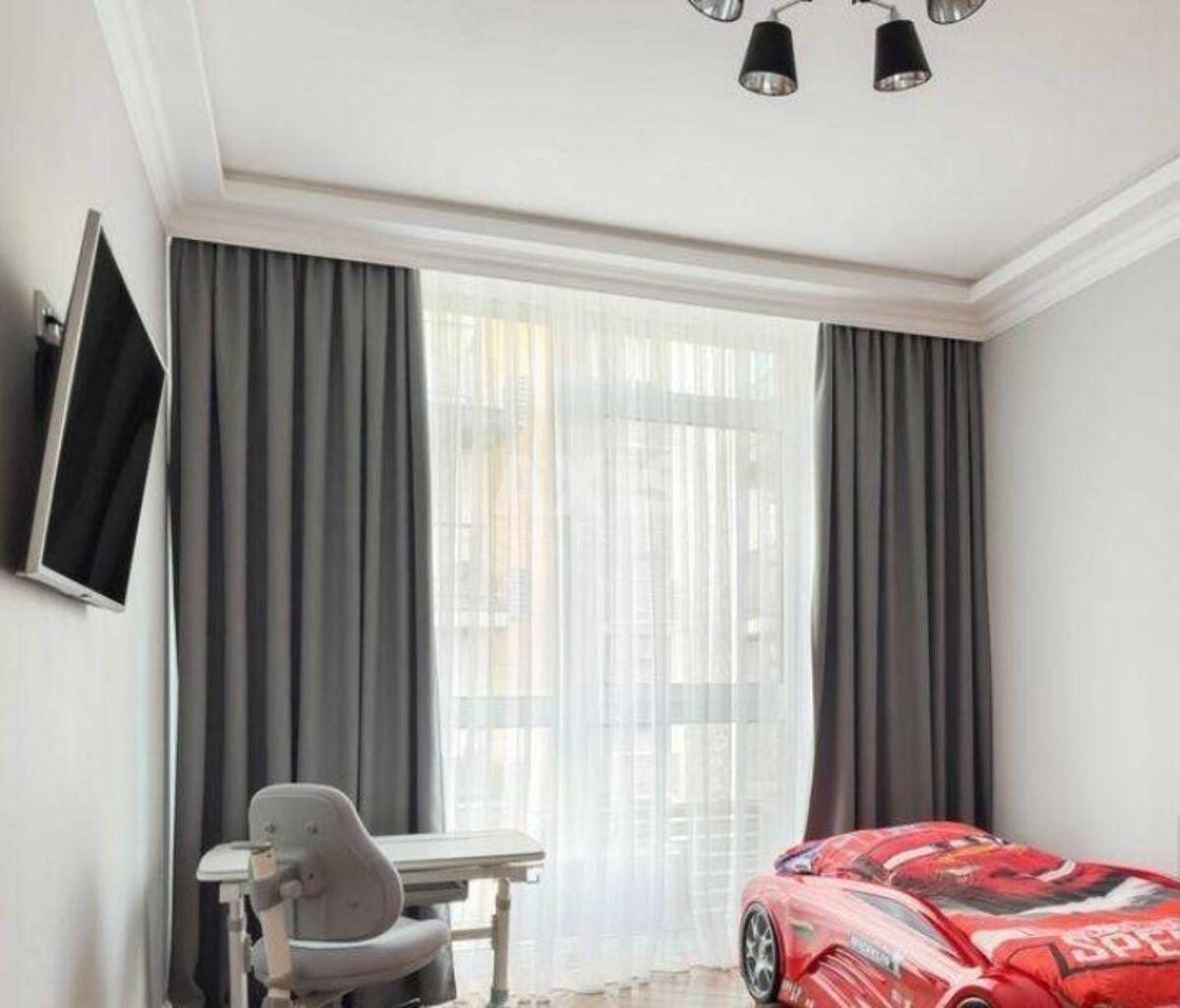 3k apartment vul. Predslavyns'ka 574