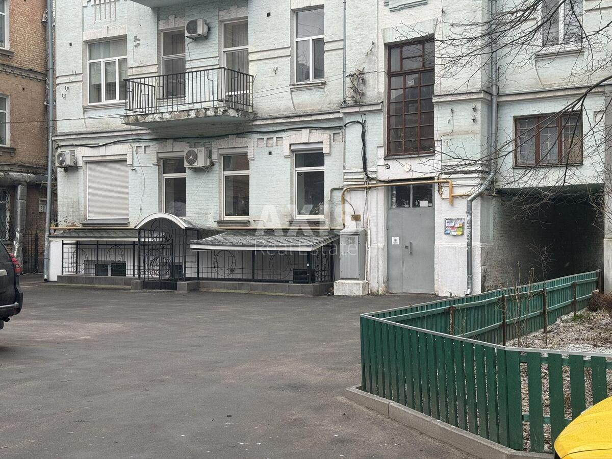 Office vul. Shhekavyc'ka 53, 150m2