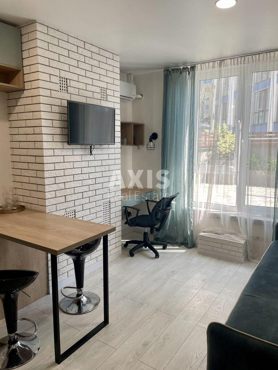 1k apartment vul. Central'na 191