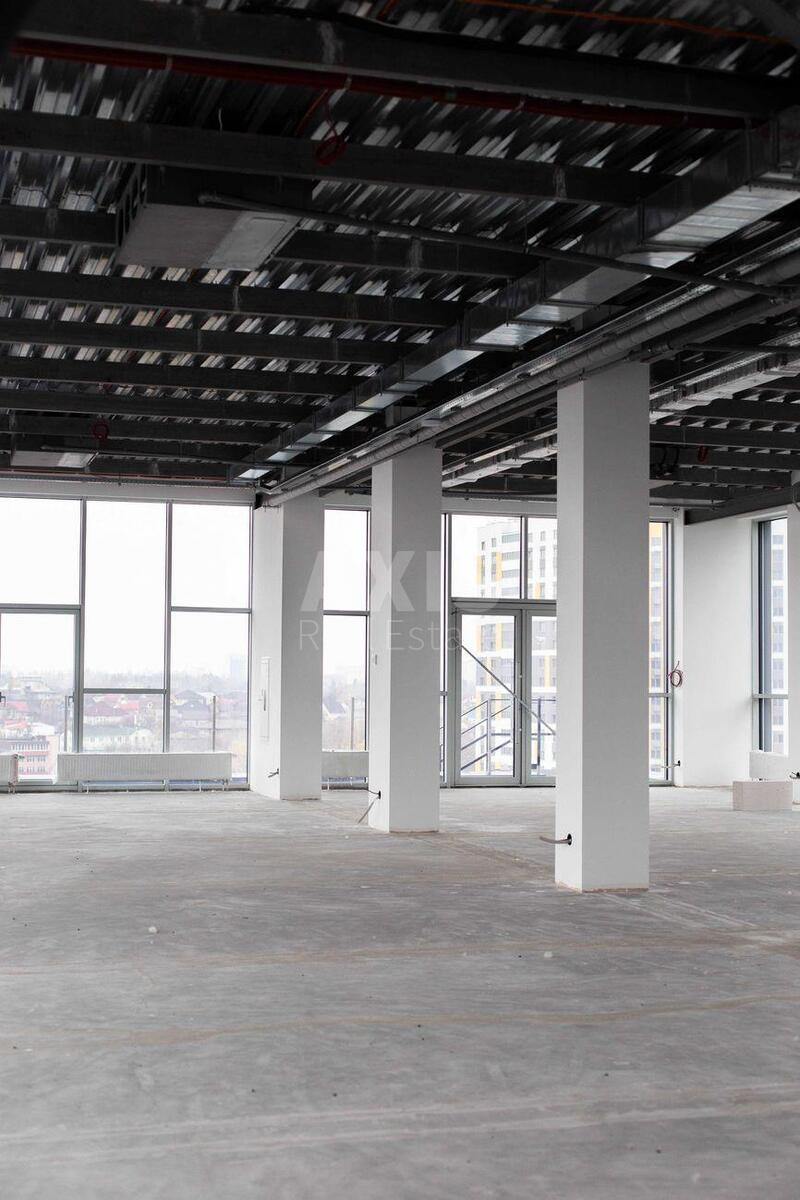 Office vul. Amurs'ka 6, 395m25