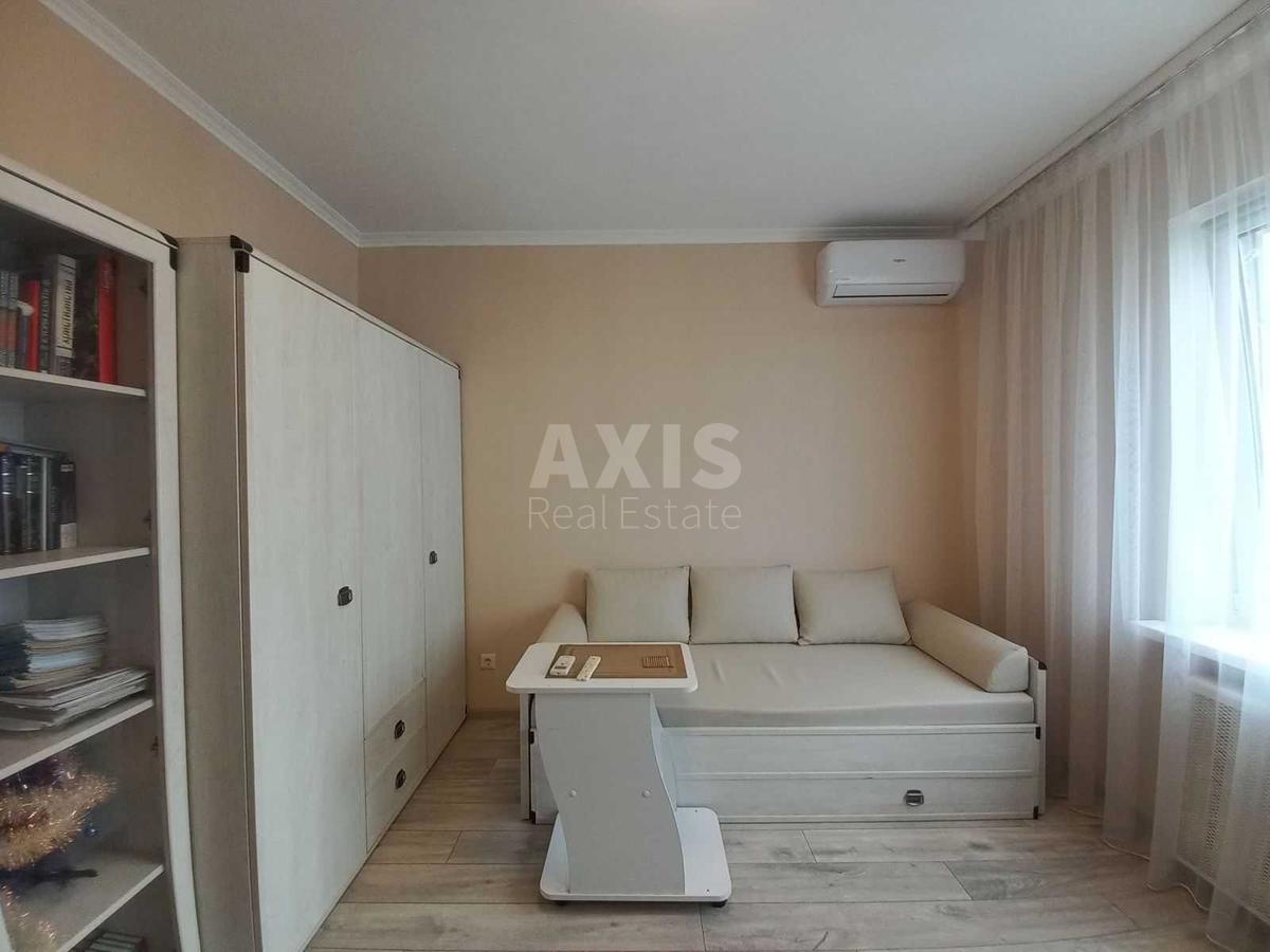 2k apartment vul. Horol's'ka 8/412