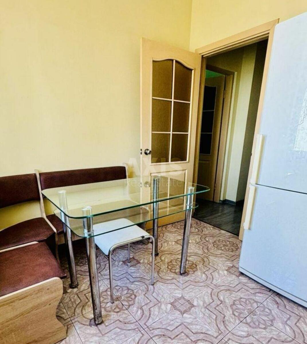 2k apartment vul. Urlivs'ka 23А0