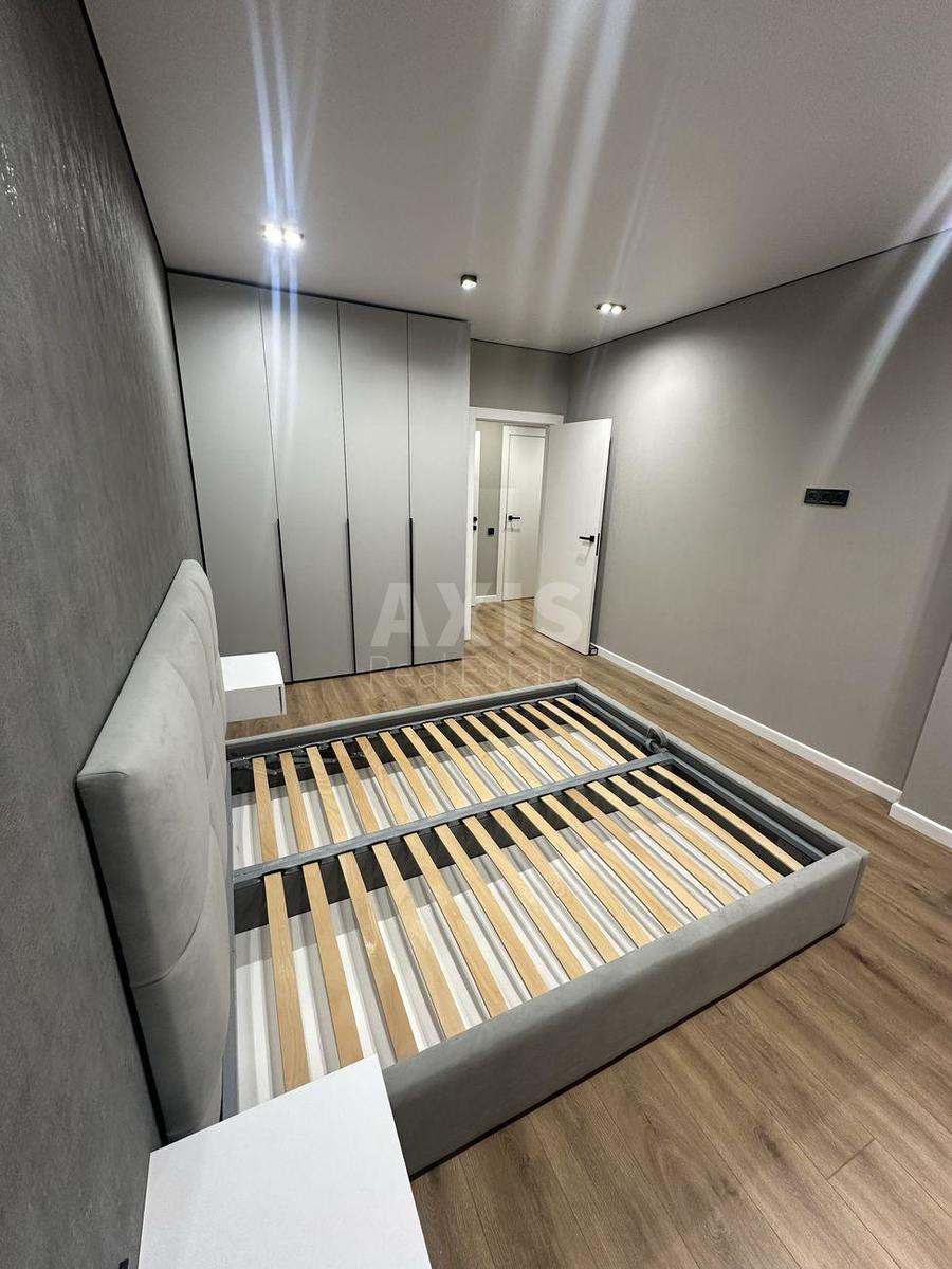 3k apartment vul. Pivnichno-Syrec'ka 16