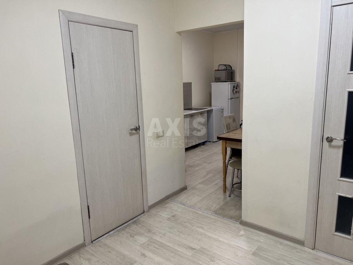 1k apartment vul. Olevs'ka 110