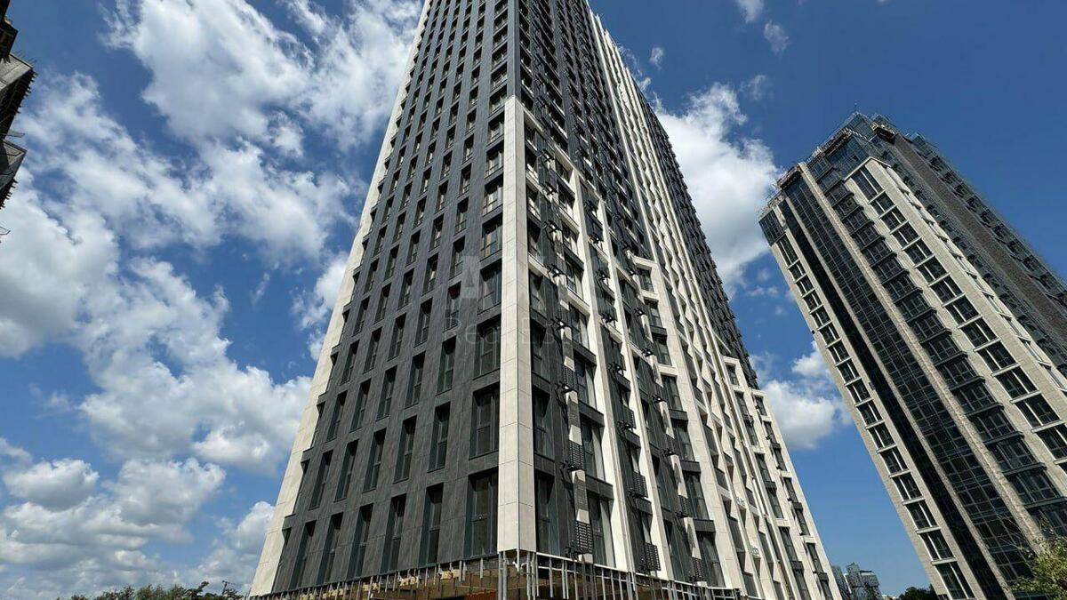 1k apartment vul. Dragomyrova Myhajla 4Б
