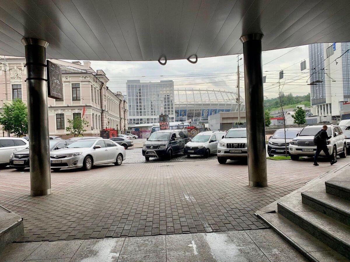 Office vul. Velyka Vasyl'kivs'ka 62/64, 305m2581508