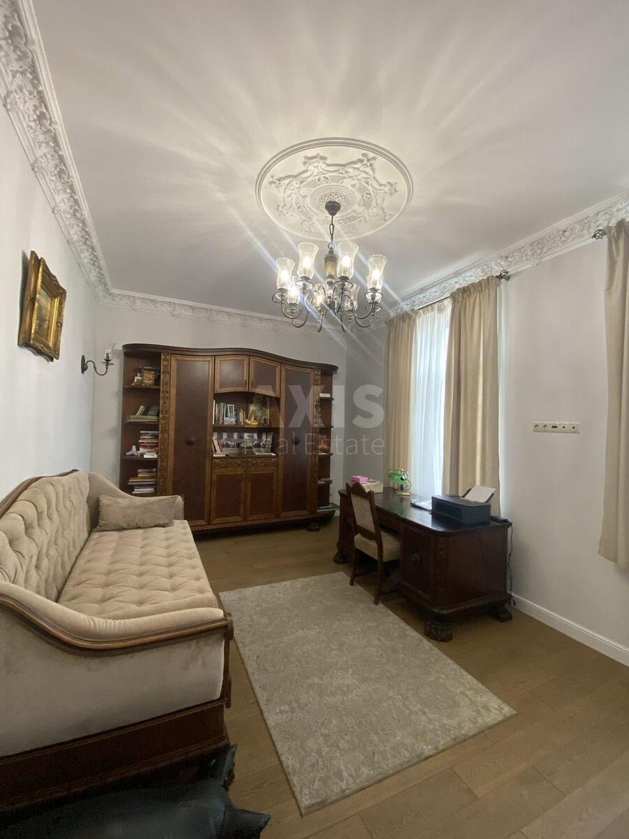 4k apartment vul. Shovkovychna 104