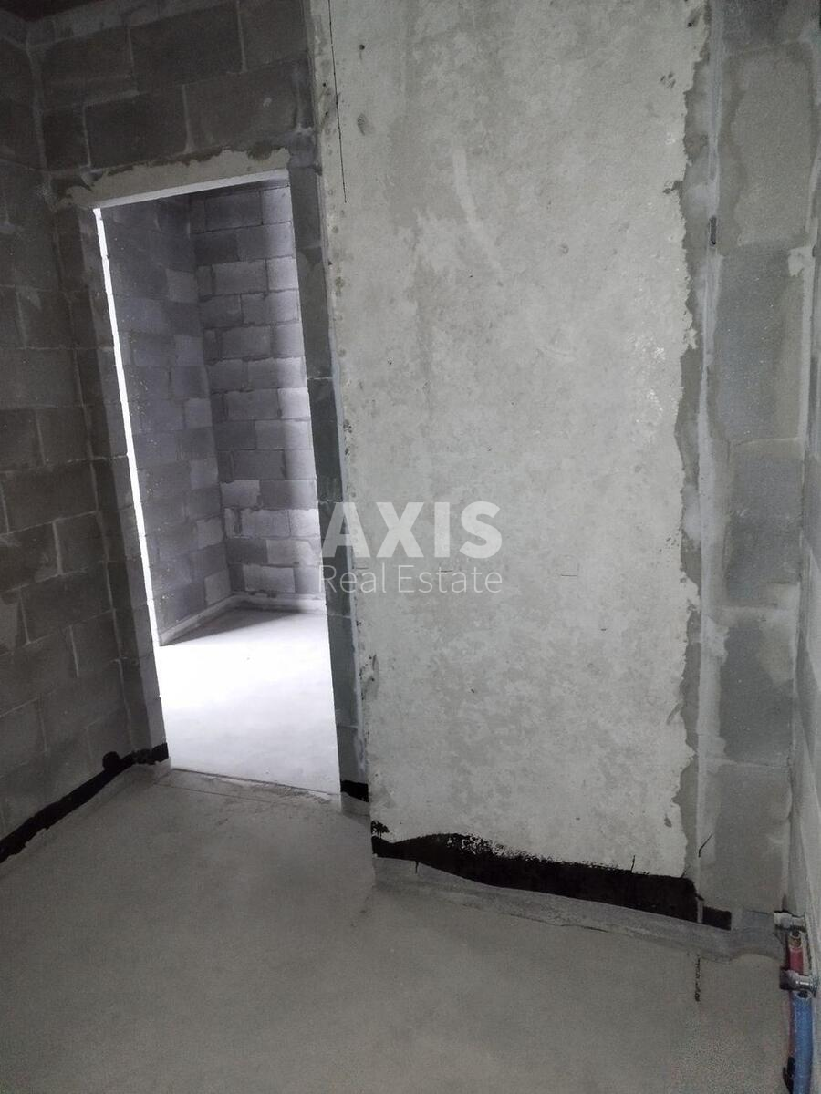 1k apartment vul. Revuc'kogo 4Б1
