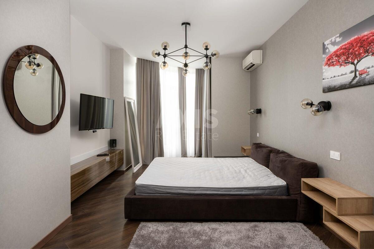 3k apartment vul. Strutyns'kogo Sergija 28