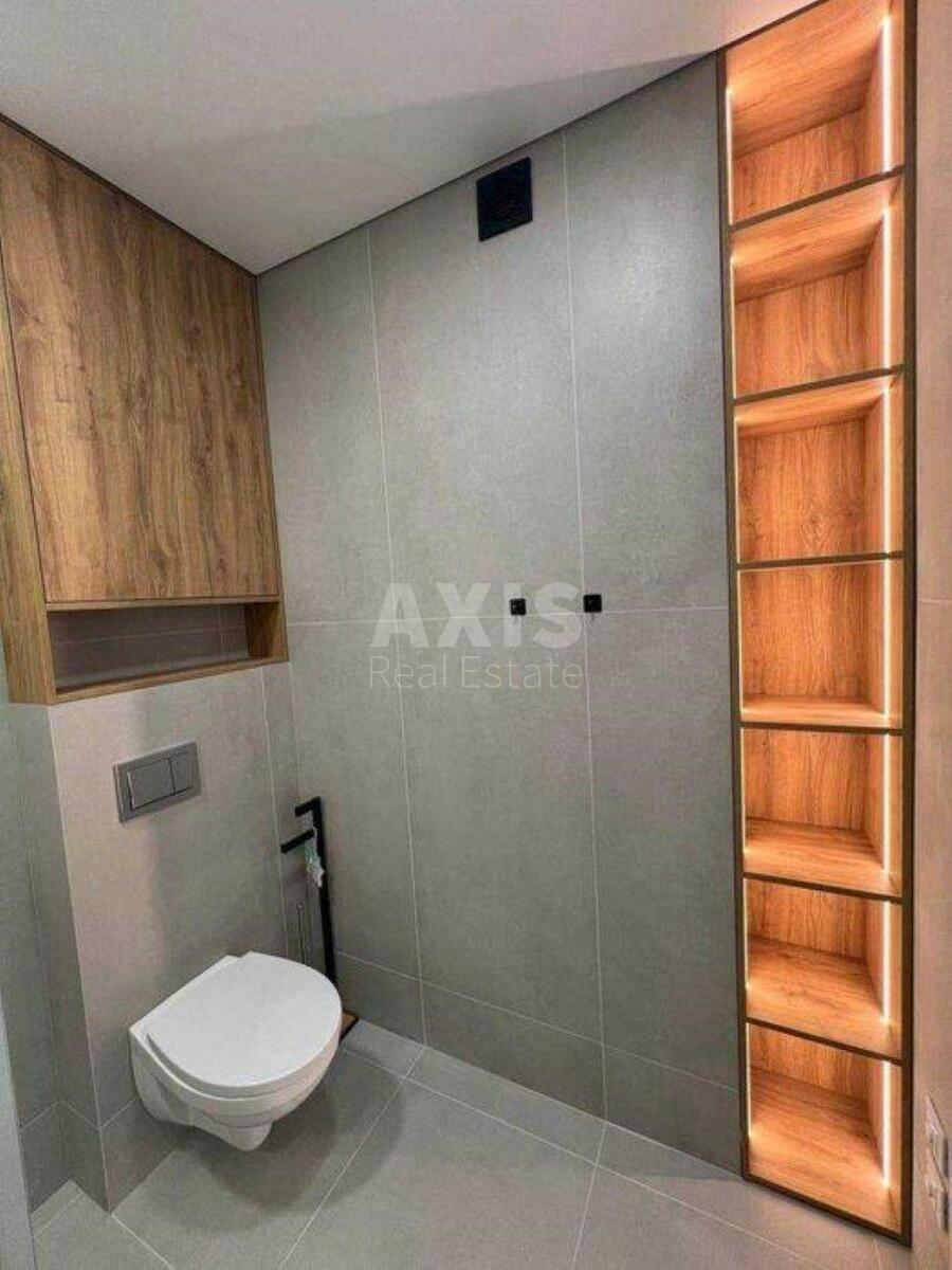 1k apartment nab. Dniprovs'ka 15Ж5