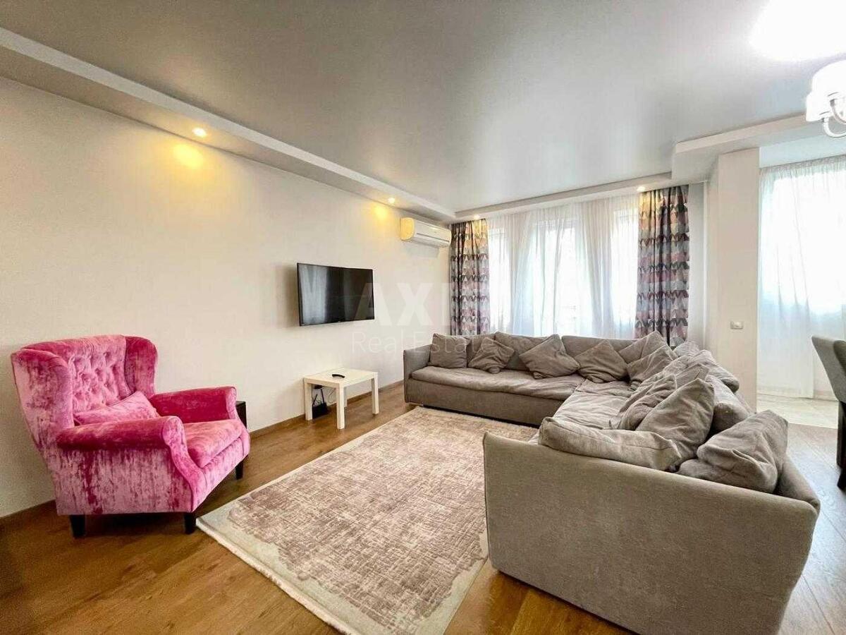 2k apartment vul. Golosii'vs'ka 13Б