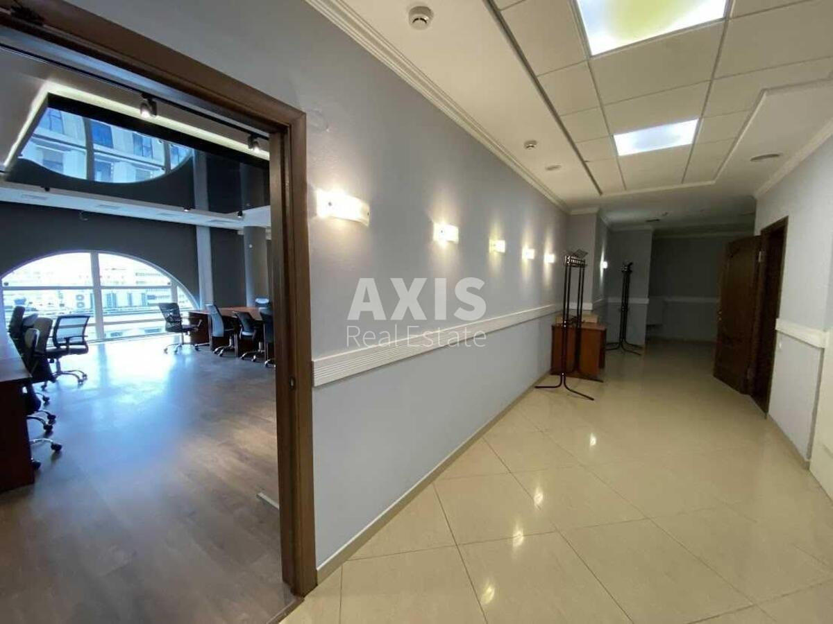Office prov. Hrestovyj 2, 400m2541036