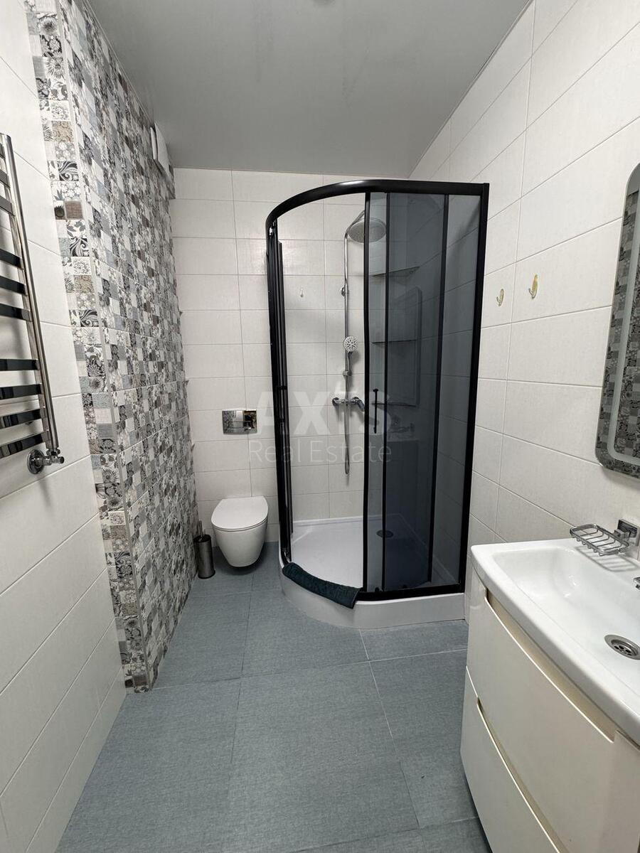 1k apartment vul. Petropavlivs'ka 40628298