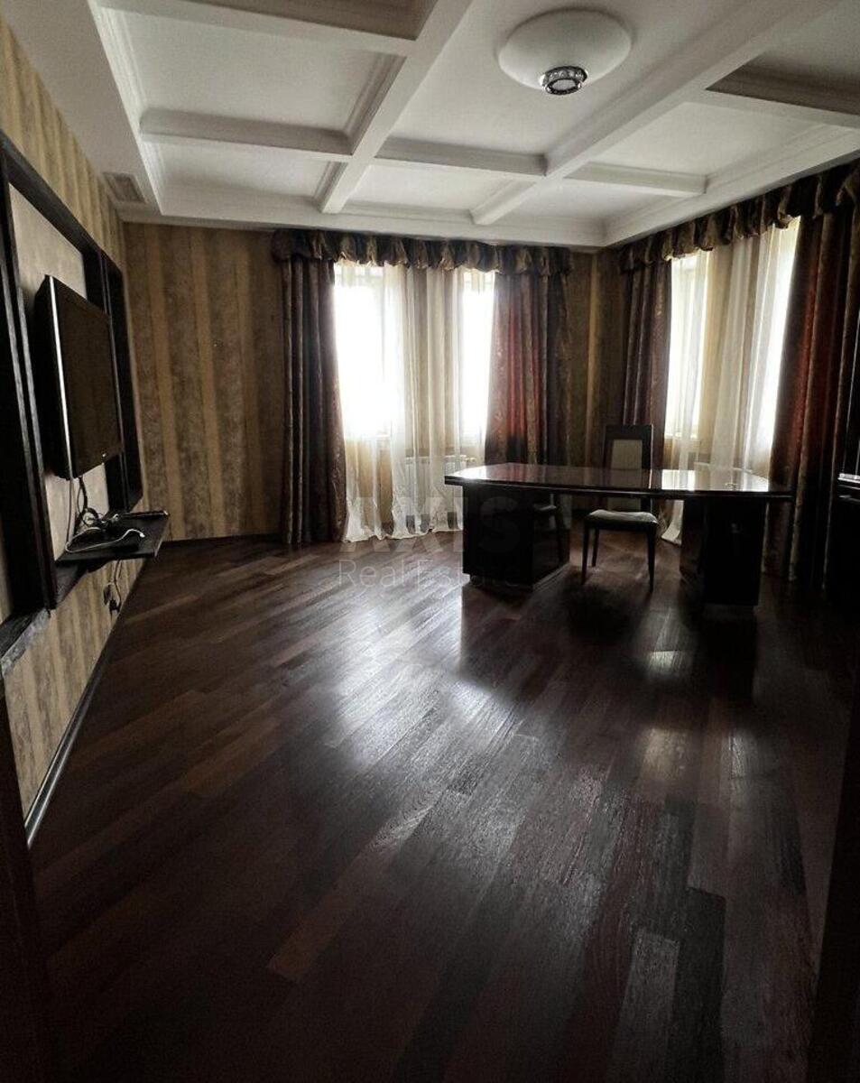 5k apartment vul. Turgenjevs'ka 28/30А1