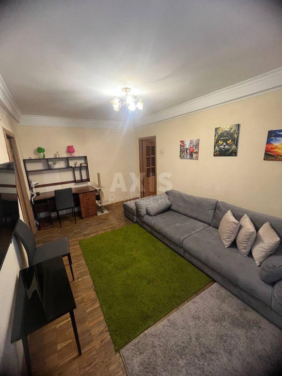 2k apartment vul. Bratyslavs'ka 181