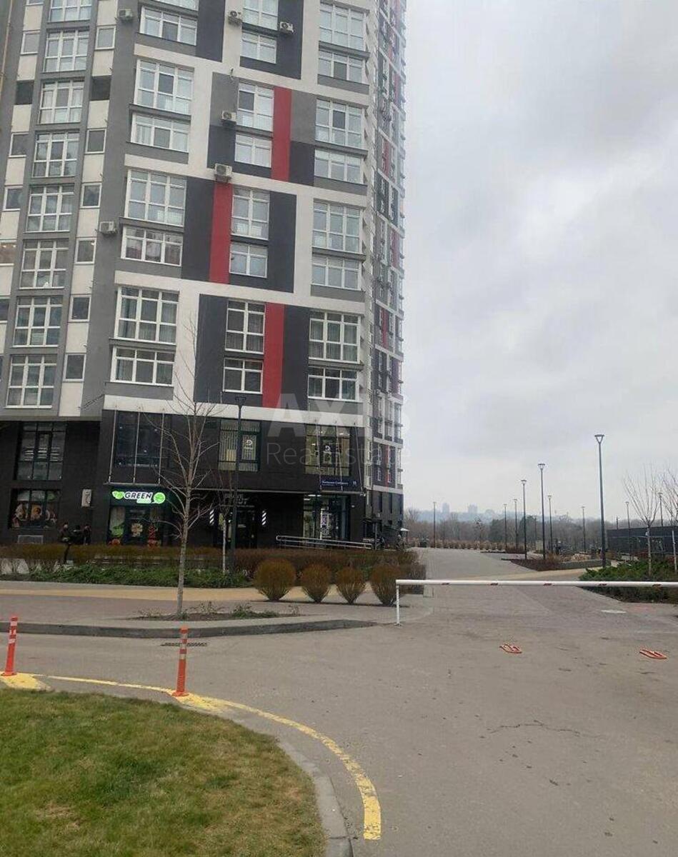 3k apartment vul. Mykil's'ko-Slobids'ka 10