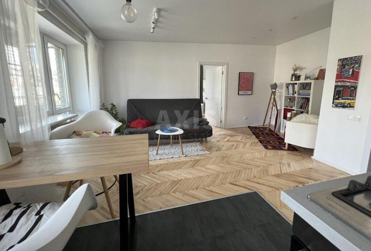 2k apartment vul. Jurija Pashalina 17