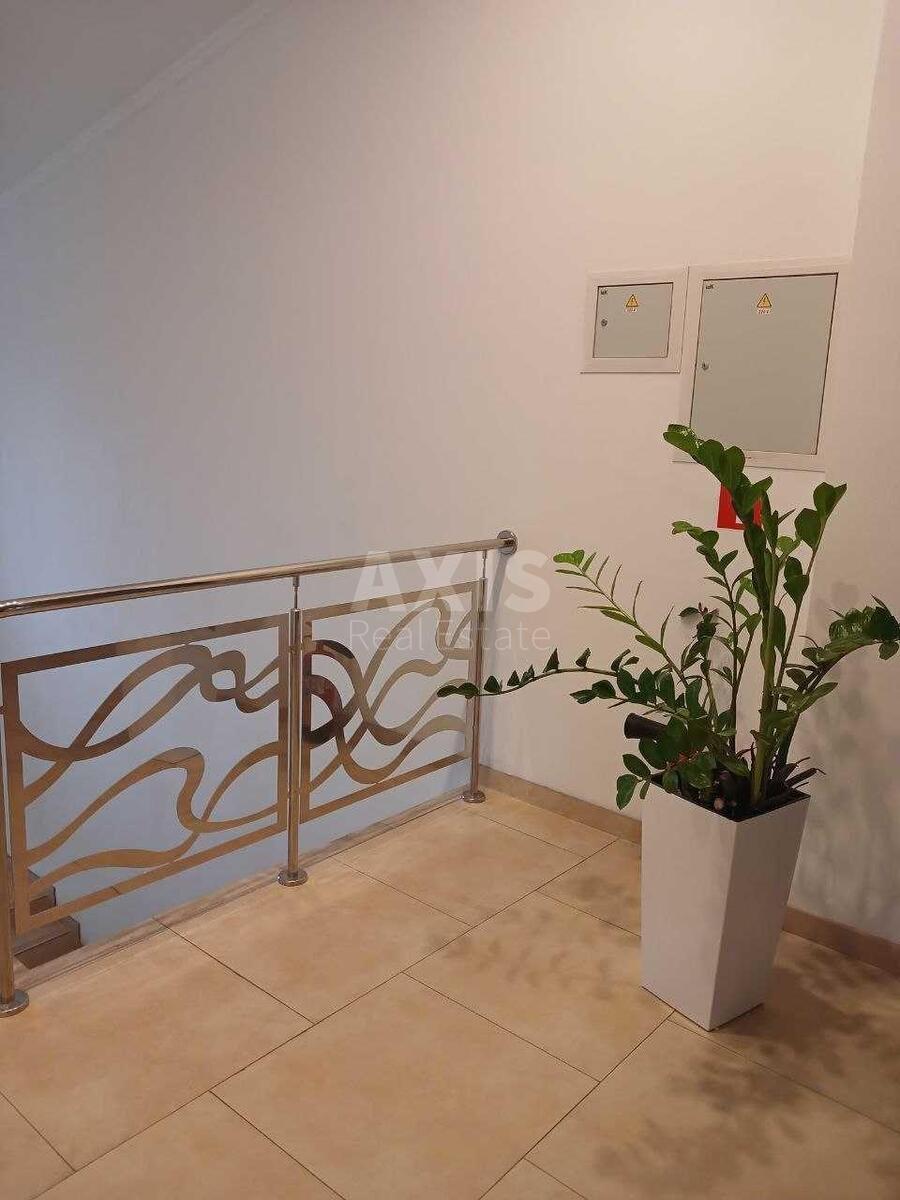 Office vul. Lysogirs'ka 6, 171m26045715