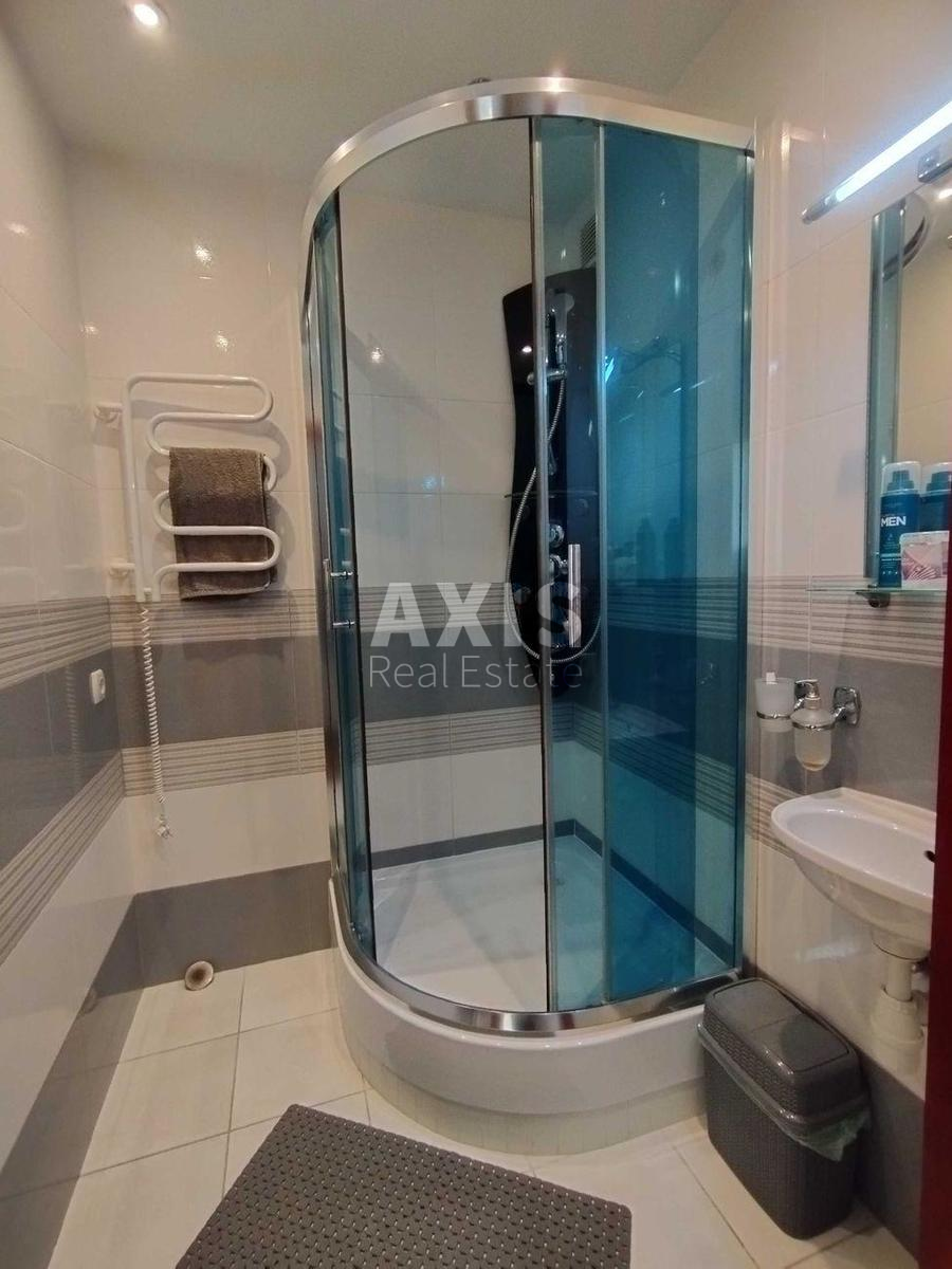 4к квартира бул. Дарницкий 8430475