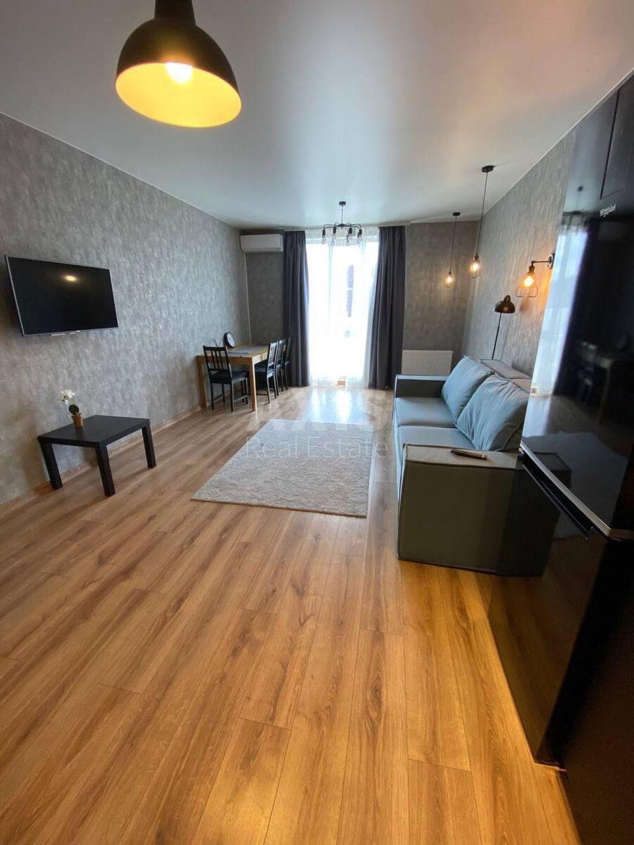 1k apartment vul. Myhajla Maksymovycha 242