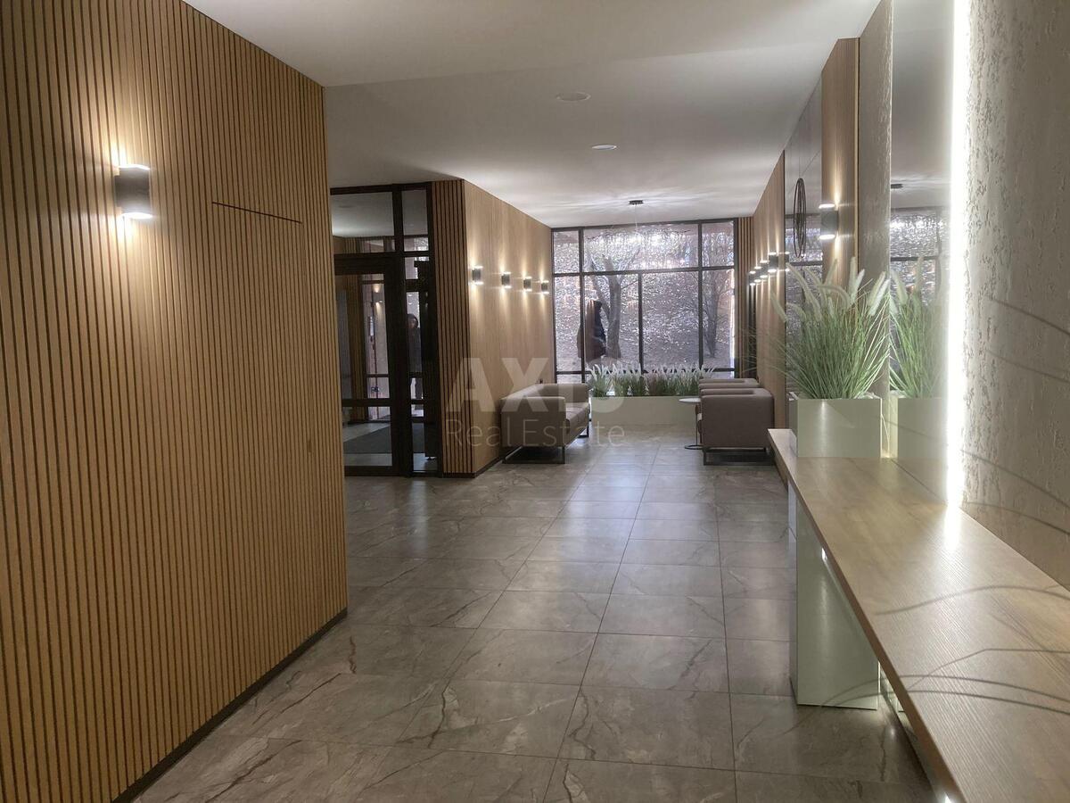 2k apartment vul. Jevgena Konoval'cja 36В14
