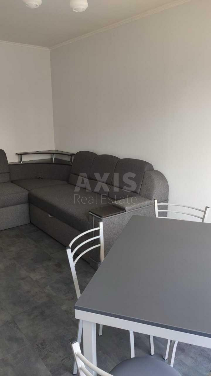 3k apartment vul. Pryozerna 2Б2