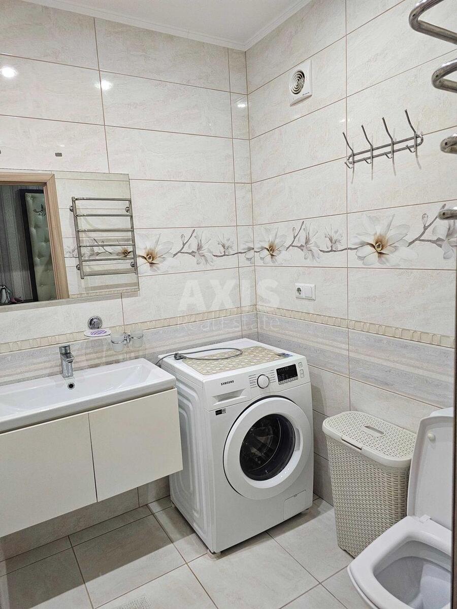 2k apartment pr-t Sobornosti 1811