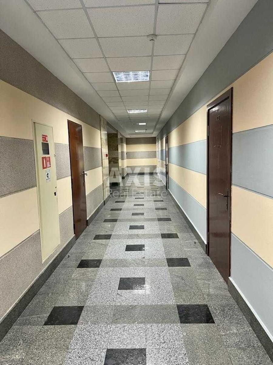 Office vul. L'vivs'ka 23, 3500m2441962