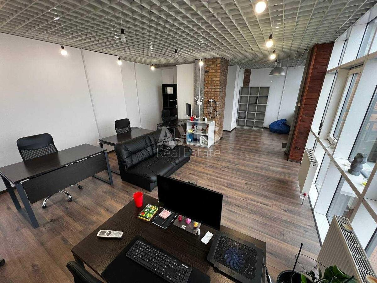 Office bul. Lesi Ukrai'nky 7А, 67m2476202