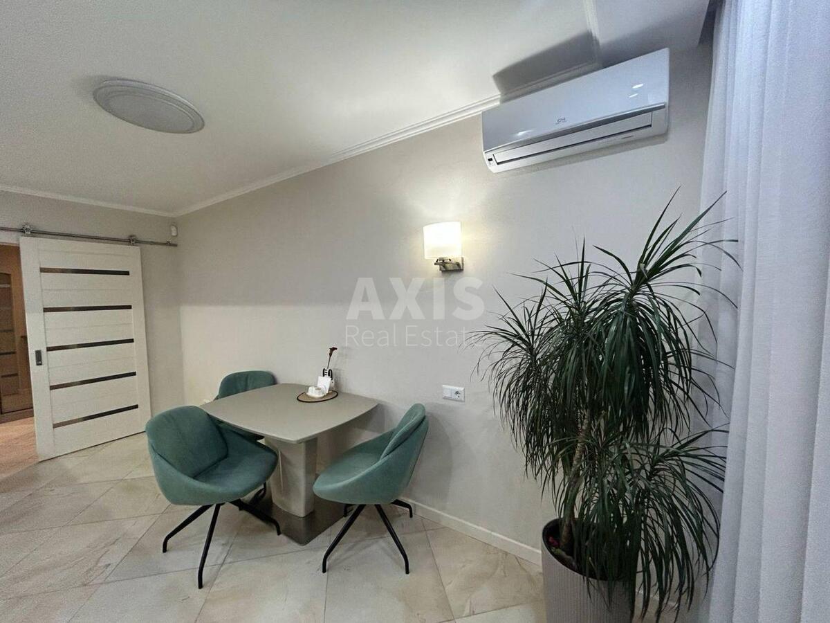 3k apartment vul. Kudri Ivana 3А613420