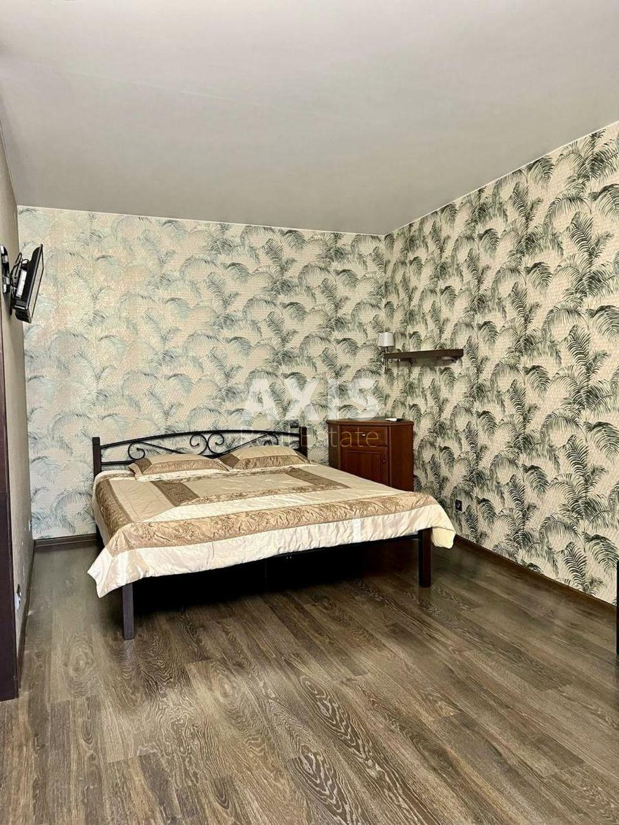1k apartment vul. Glybochyc'ka 13360383