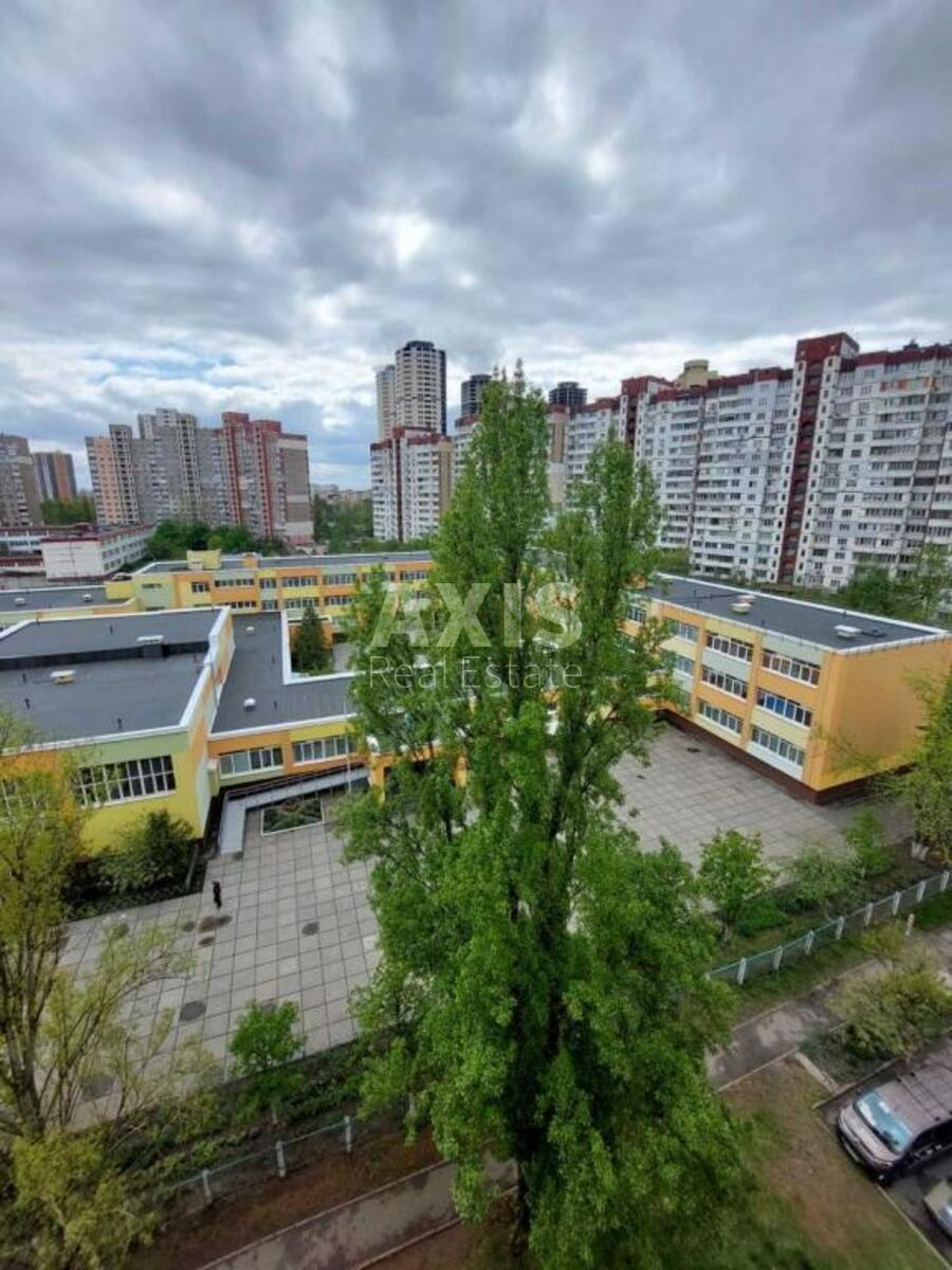 1k apartment vul. Kashtanova 118