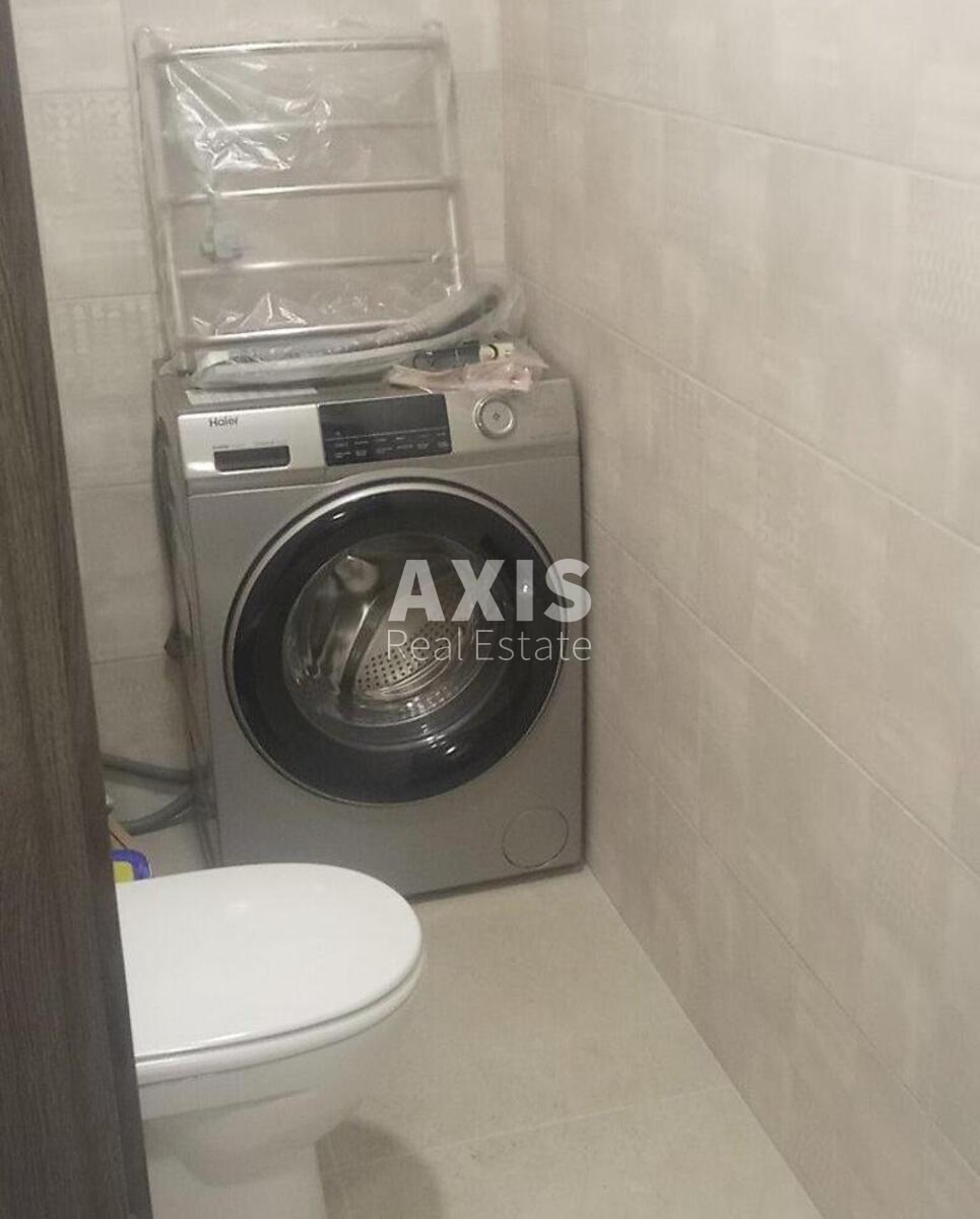 2k apartment vul. Lebedjeva Akademika 15