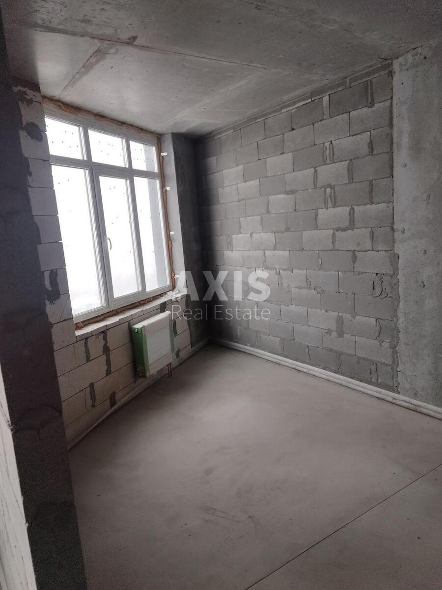 1k apartment vul. Revuc'kogo 4Б2