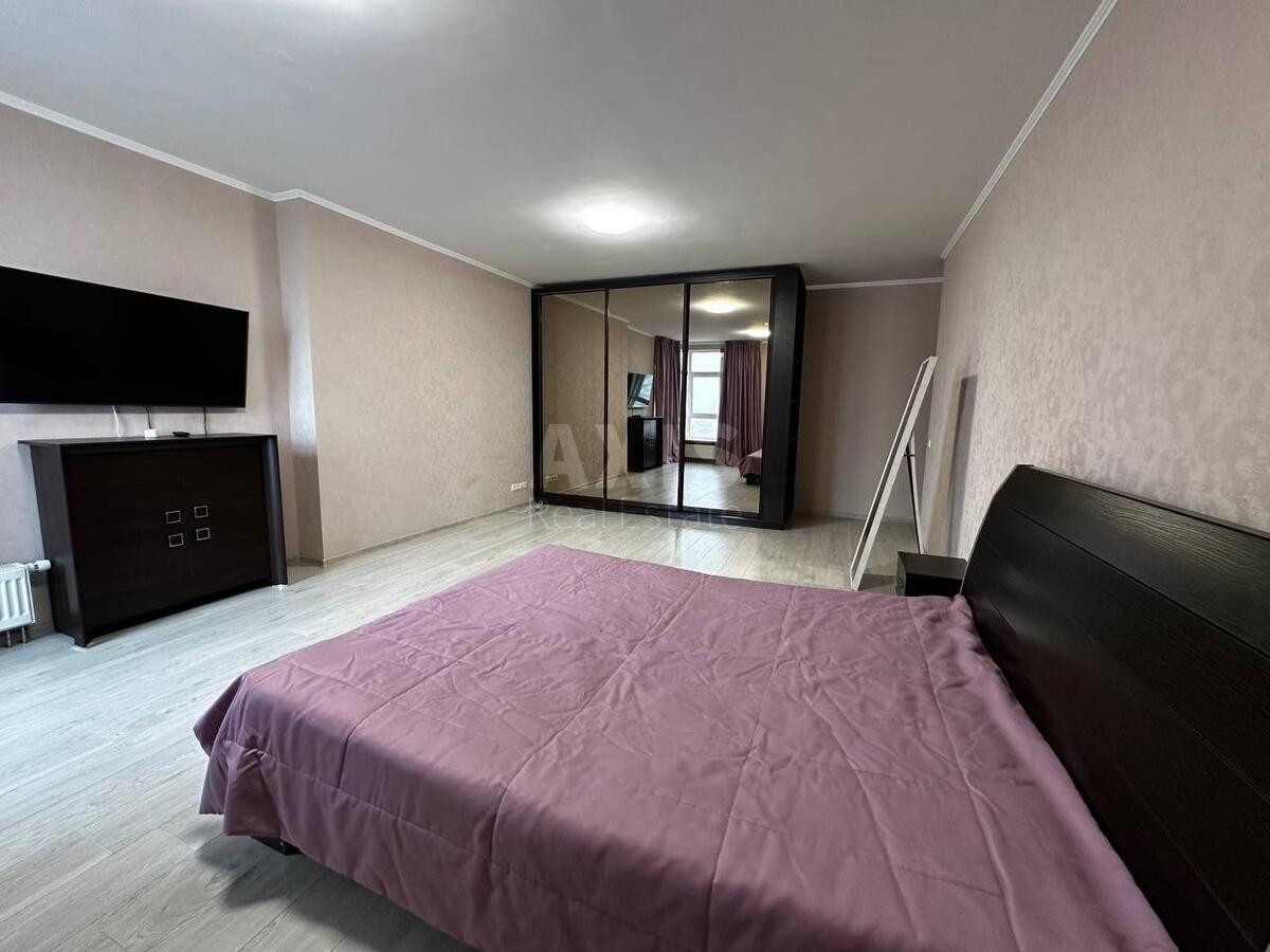 1k apartment pr-t Lobanovs'kogo 4А4
