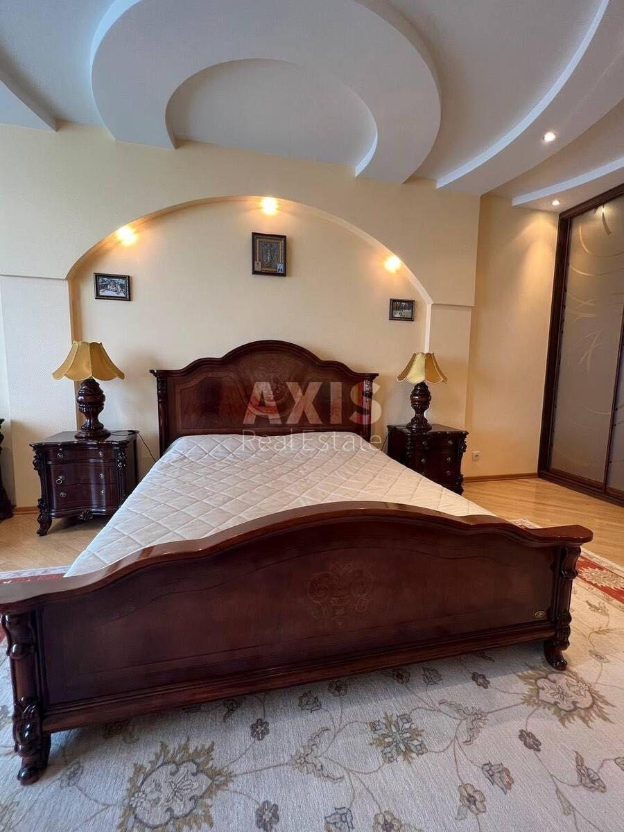 3k apartment vul. Moldavs'ka 27