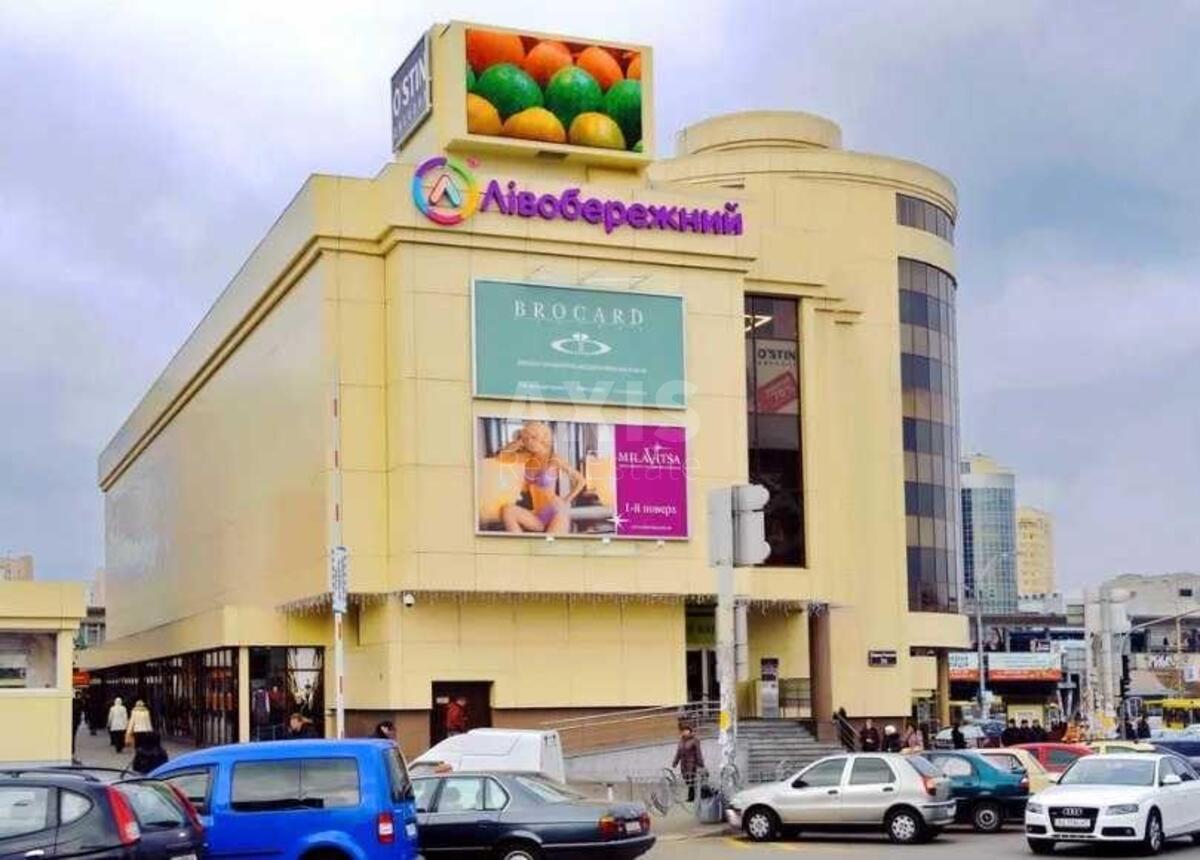 Trade object vul. Sverstjuka Jevgena 2Б, 81m262071