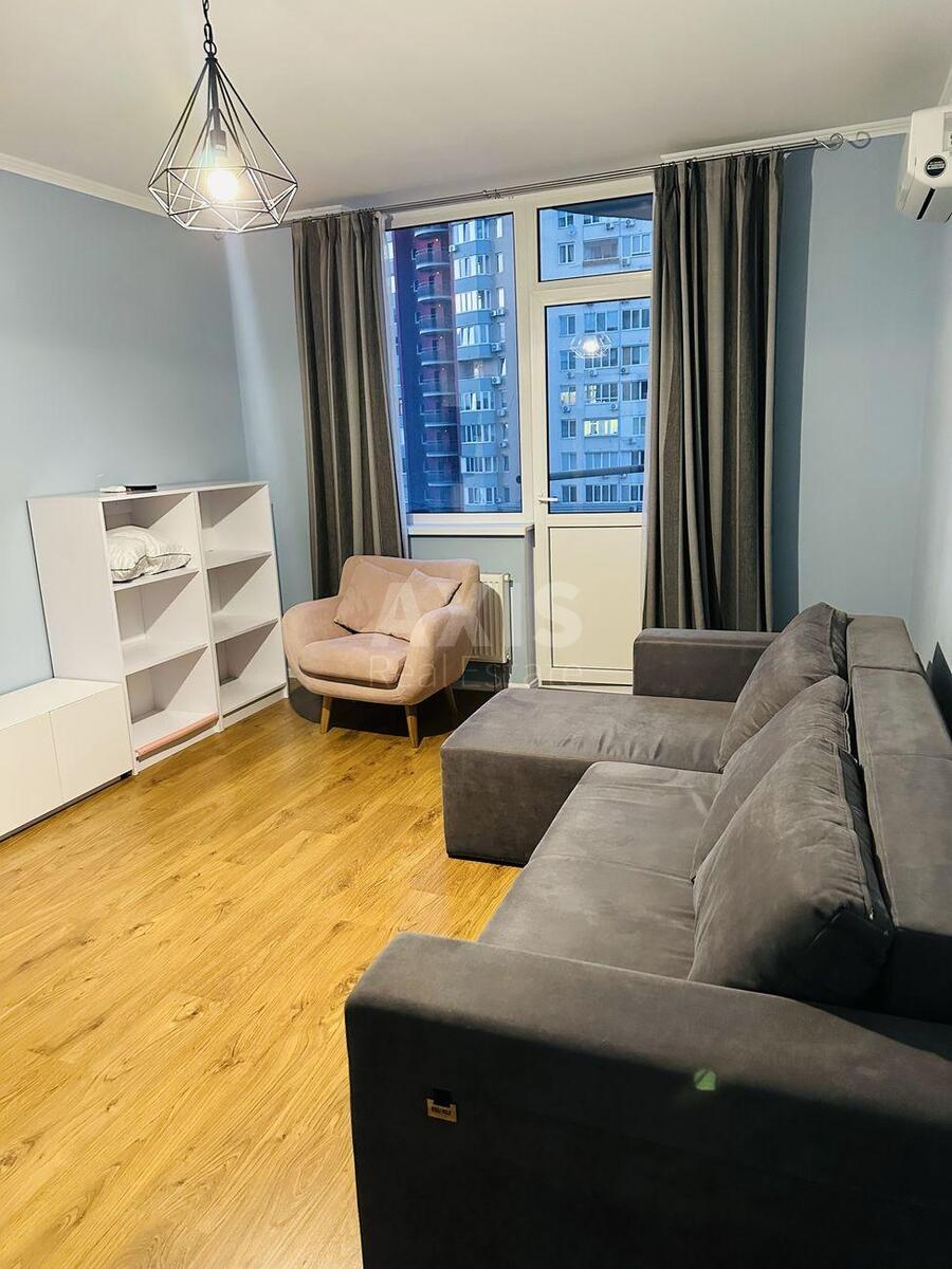 1k apartment vul. Yulia Zdanovska 502