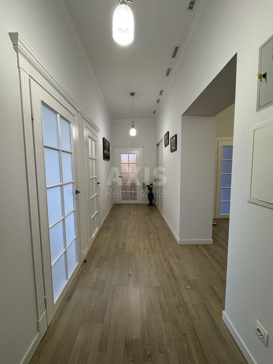 4k apartment vul. Kost'ol'na 155944013
